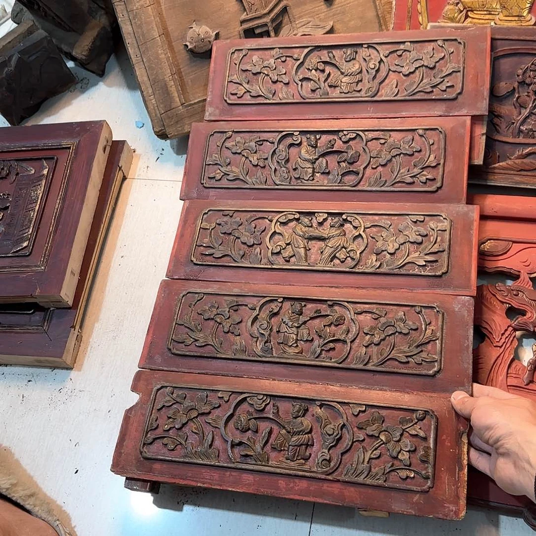 木人**?老木雕艺术的设计风格的