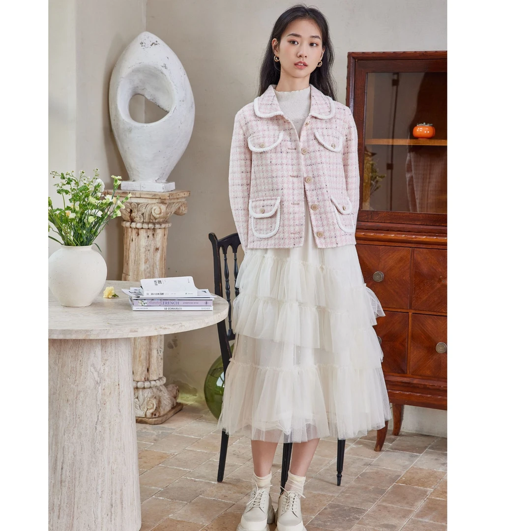 芭依璐【艾美甄选】时尚甜美气质法式大衣88D8652