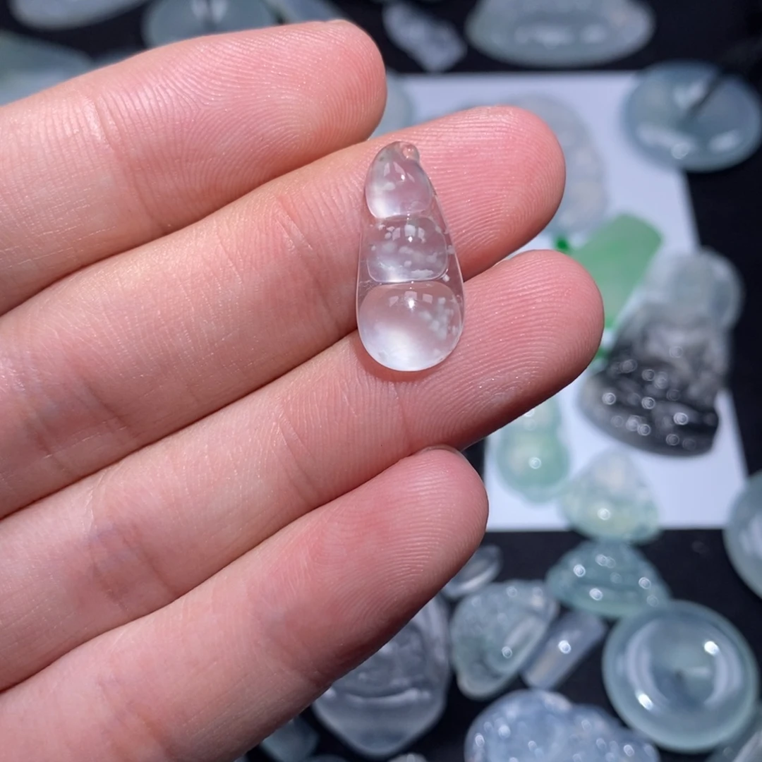 翡翠未镶嵌颈饰玻璃种雪花棉福豆