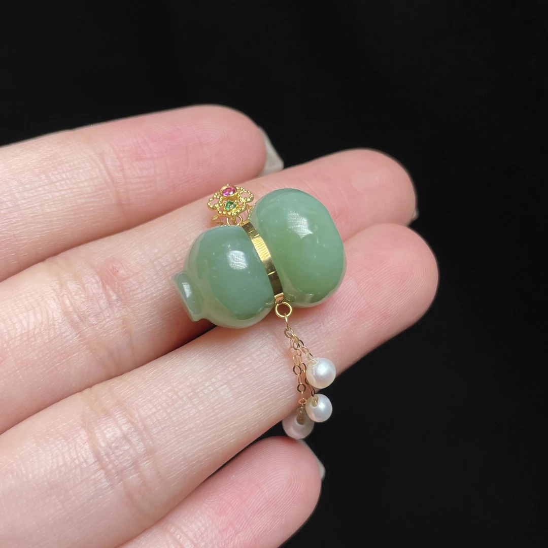 【玉总珠宝】18k和田玉粉青猫眼吊坠-约20*13mm多样性发一CAN060299