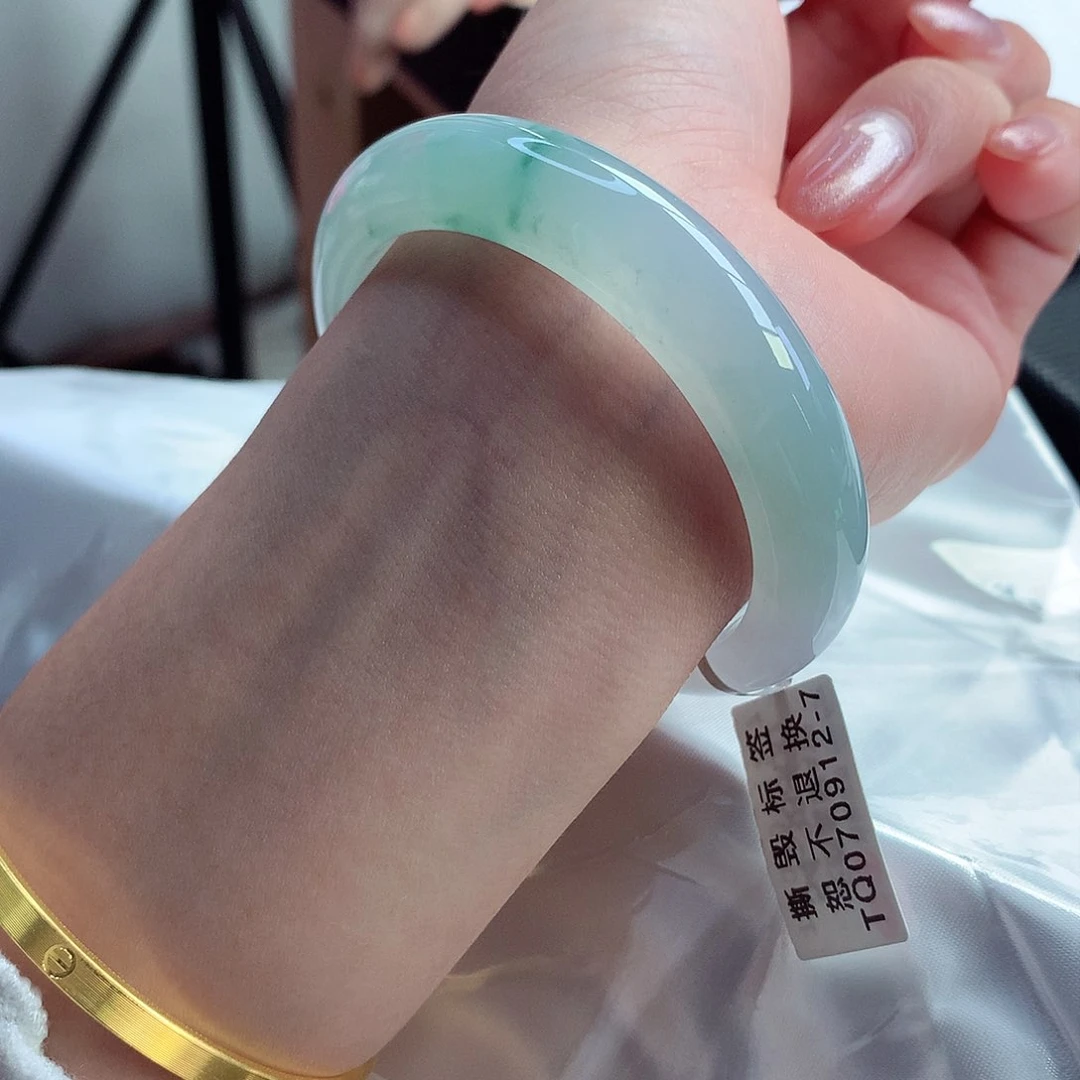 翡翠手镯未镶嵌天然A货翡翠54/55