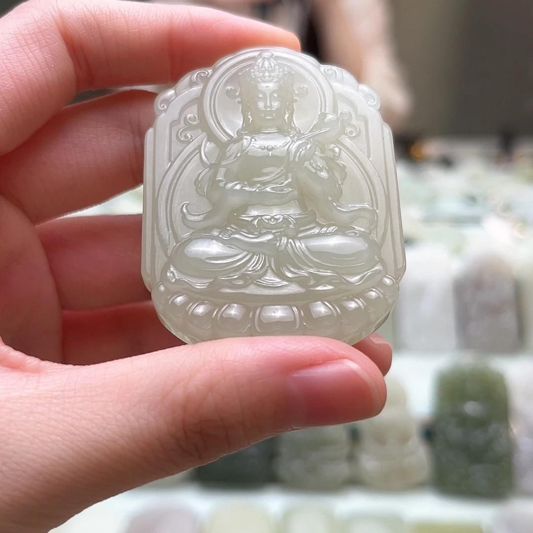 和田玉未镶嵌颈饰