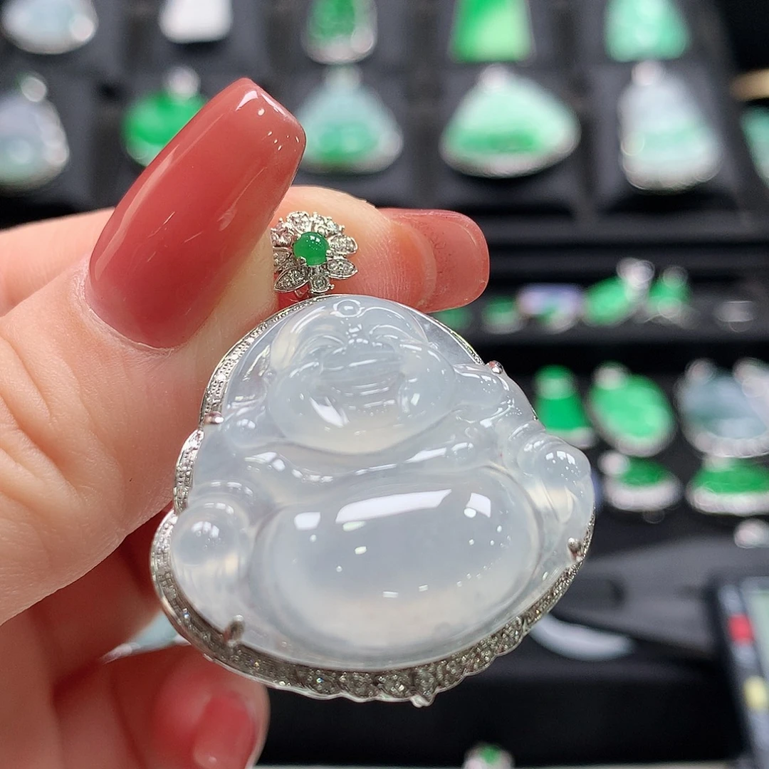 翡翠18K金镶嵌颈饰佛公