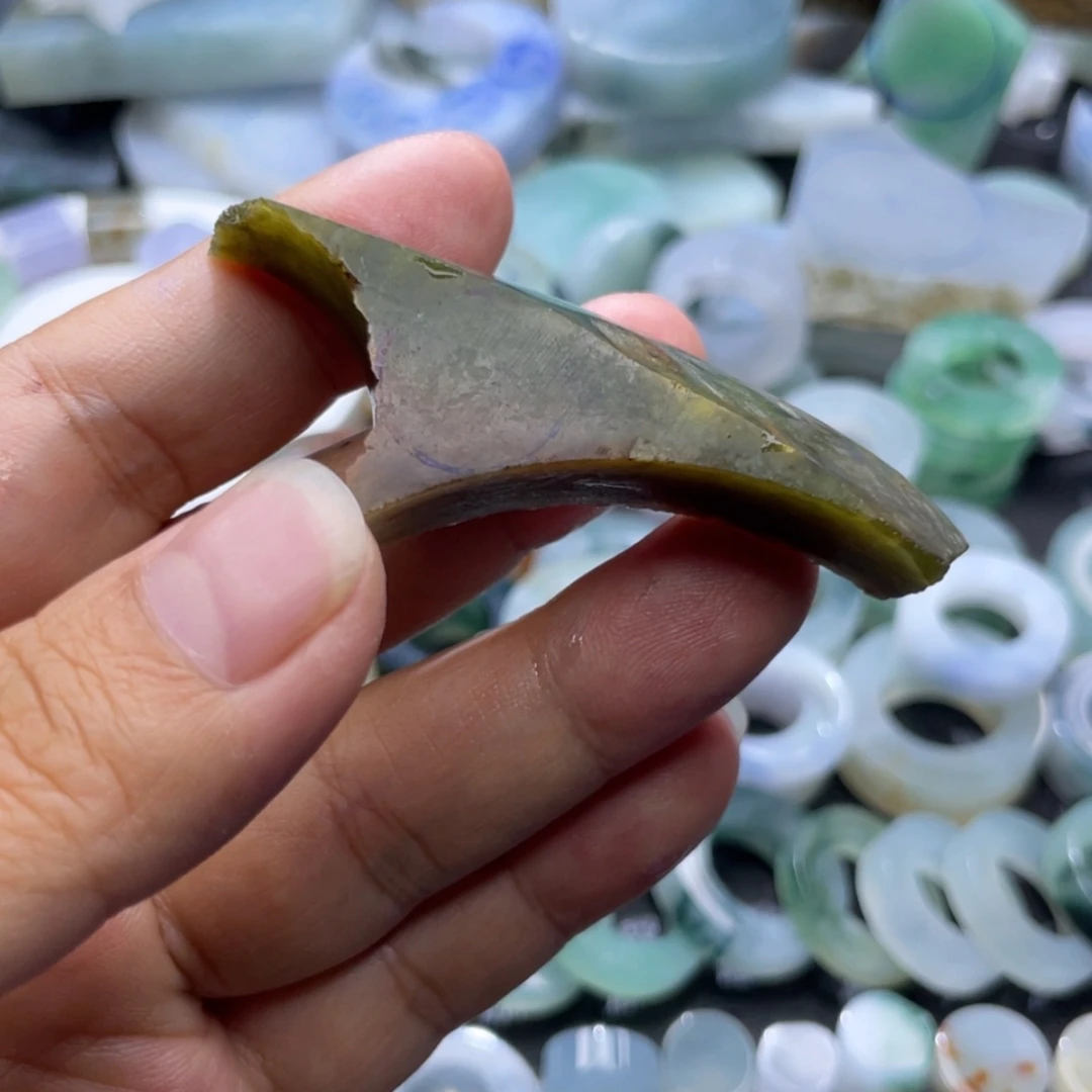 【闪购商品】定制翡翠未镶嵌z**?天然翡翠