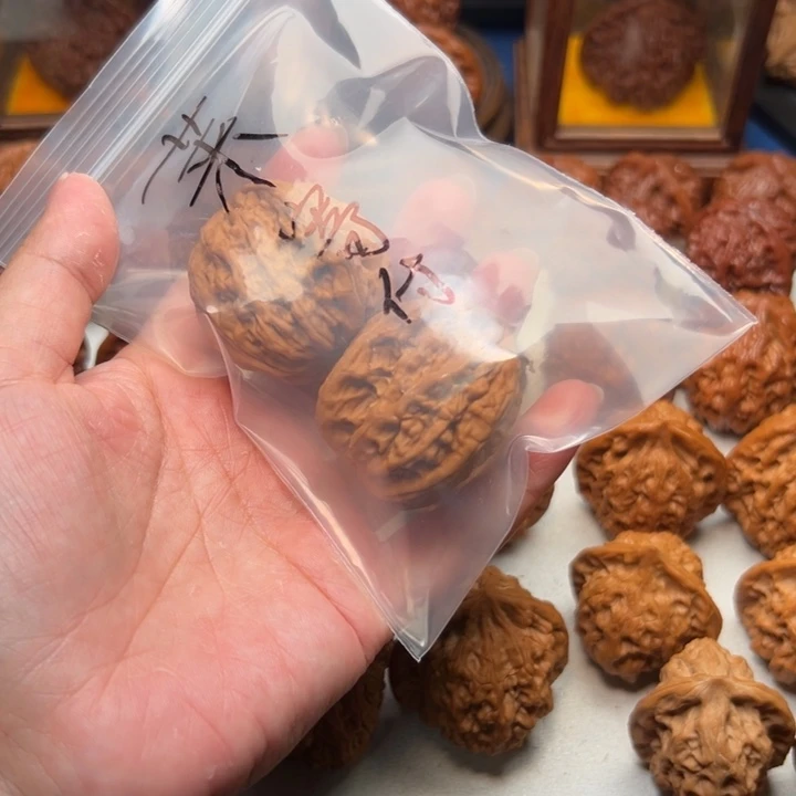 吊坠桃核莱*好好好好好好