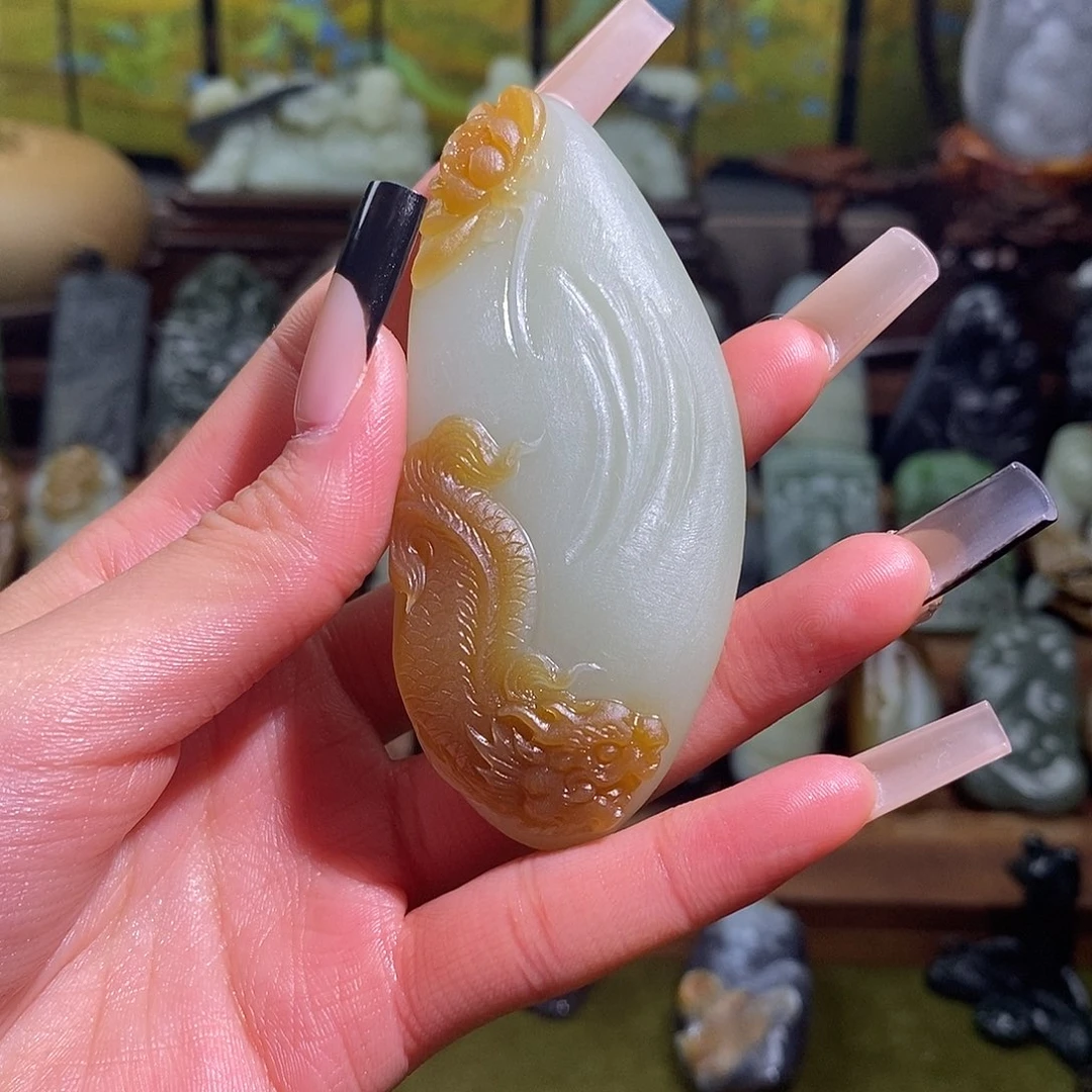 颈饰未镶嵌和田玉