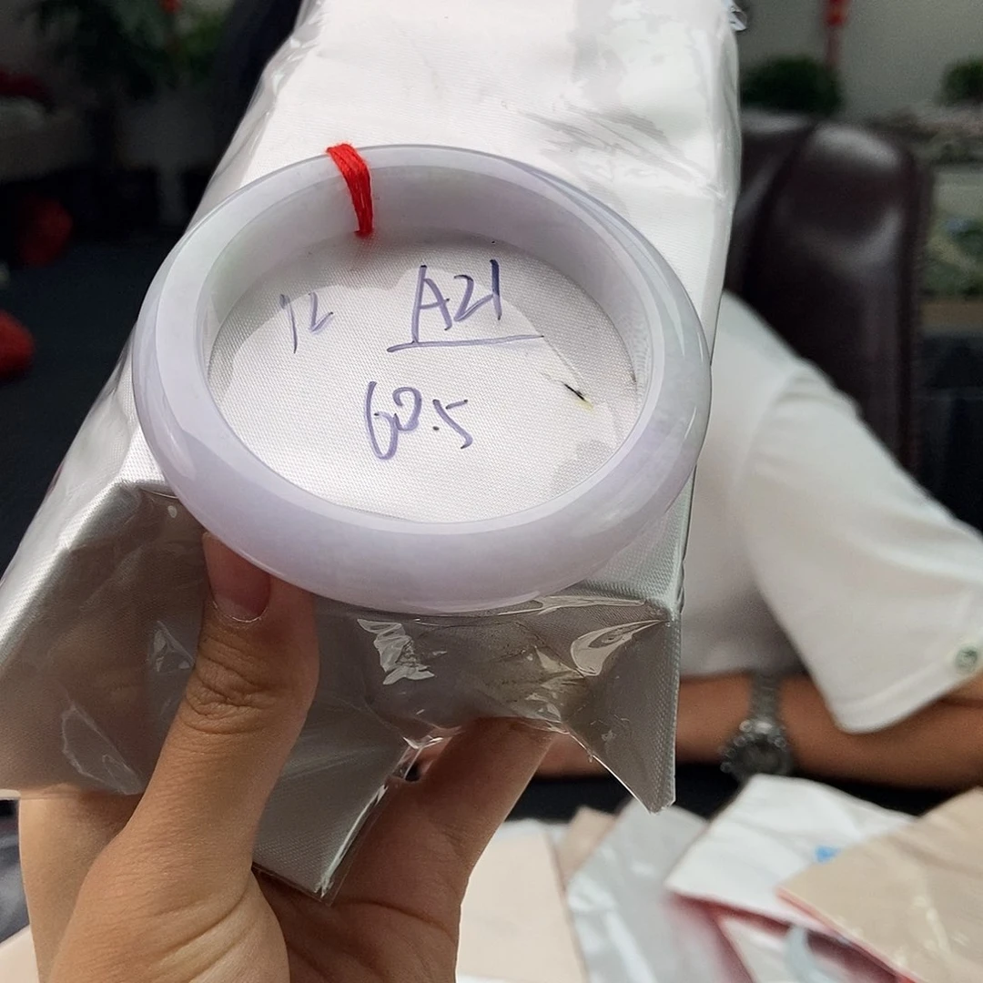 翡翠手镯未镶嵌颜色多样性发拍一发一