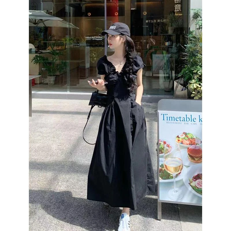 法式赫本风v领黑色连衣裙女夏季收腰显瘦气质A字裙三亚度假长裙子