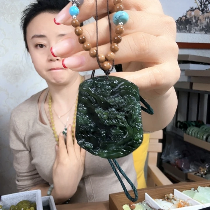 和田玉（碧玉）吊坠(赠链)未镶嵌?****