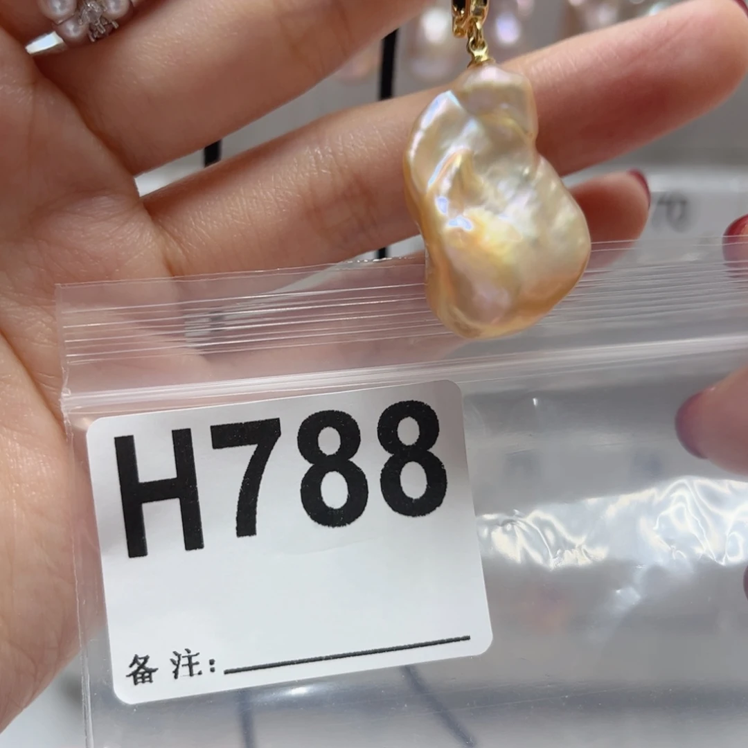 未镶嵌淡水珍珠颈饰