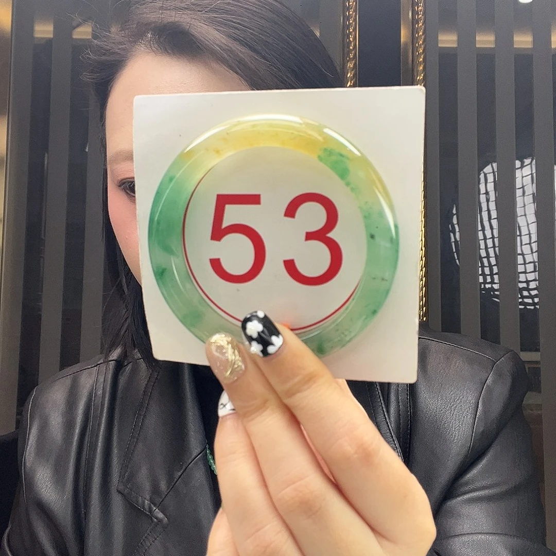 未镶嵌手镯石英质玉