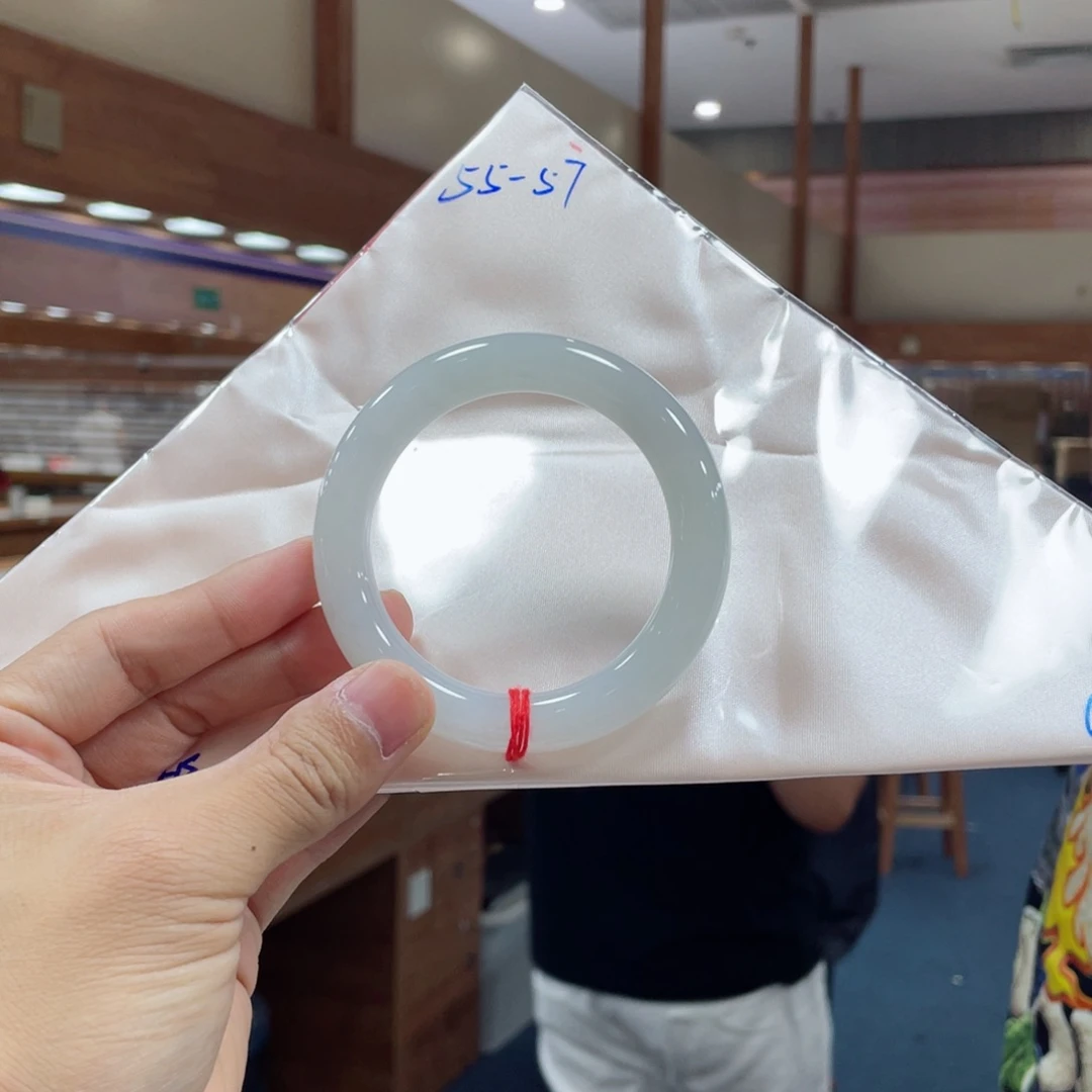 未镶嵌手镯翡翠翡翠