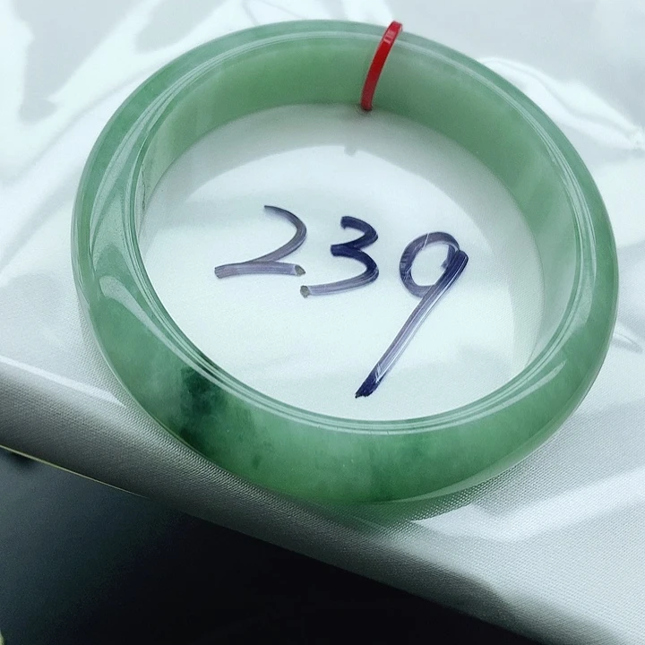 未镶嵌手镯翡翠239