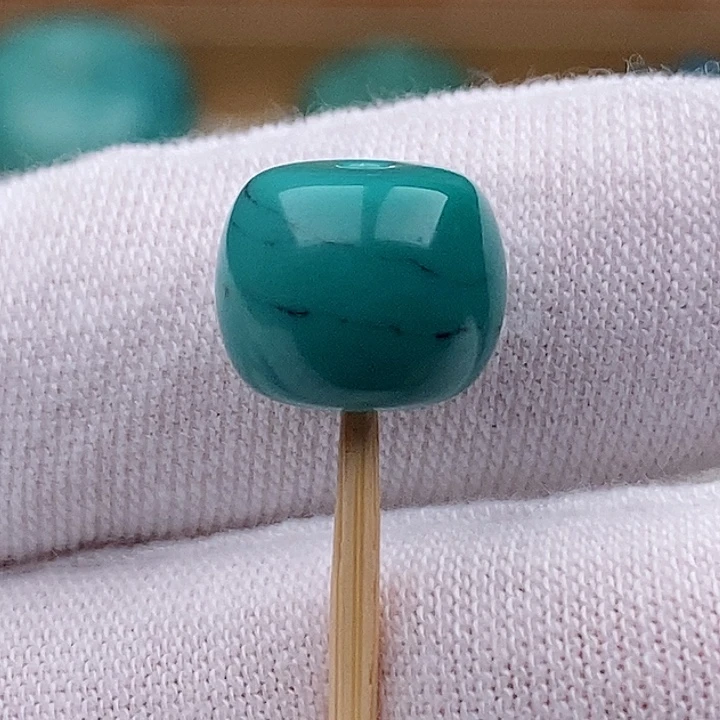 绿松石未镶嵌珠宝奇石11