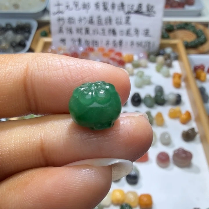 和田玉未镶嵌珠宝奇石