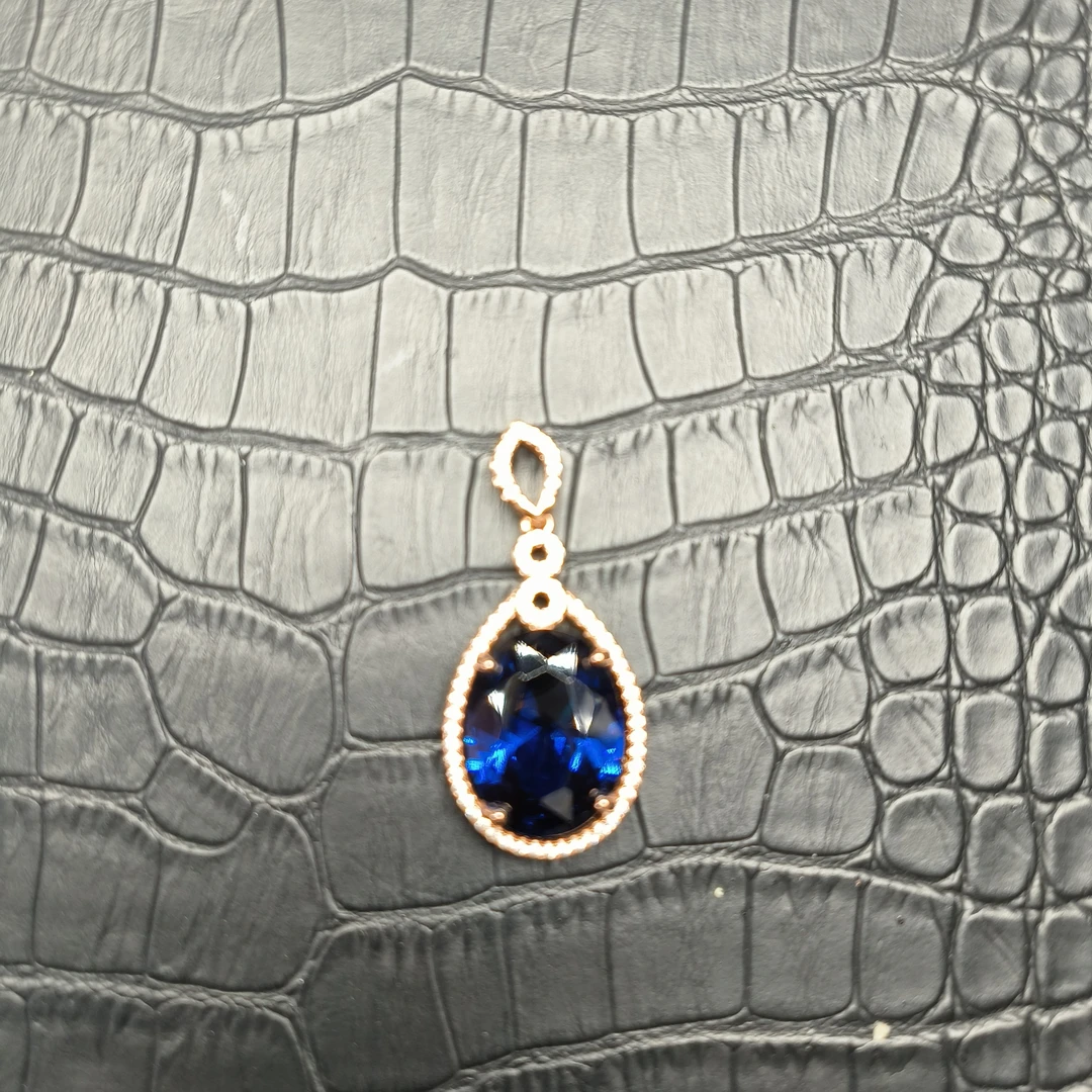 培育蓝宝石轻奢水滴吊坠22