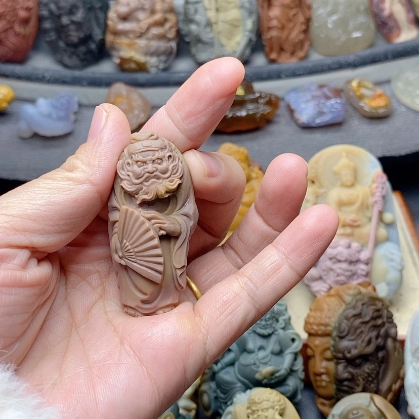 【闪购商品】定制石英质玉吊坠未镶嵌