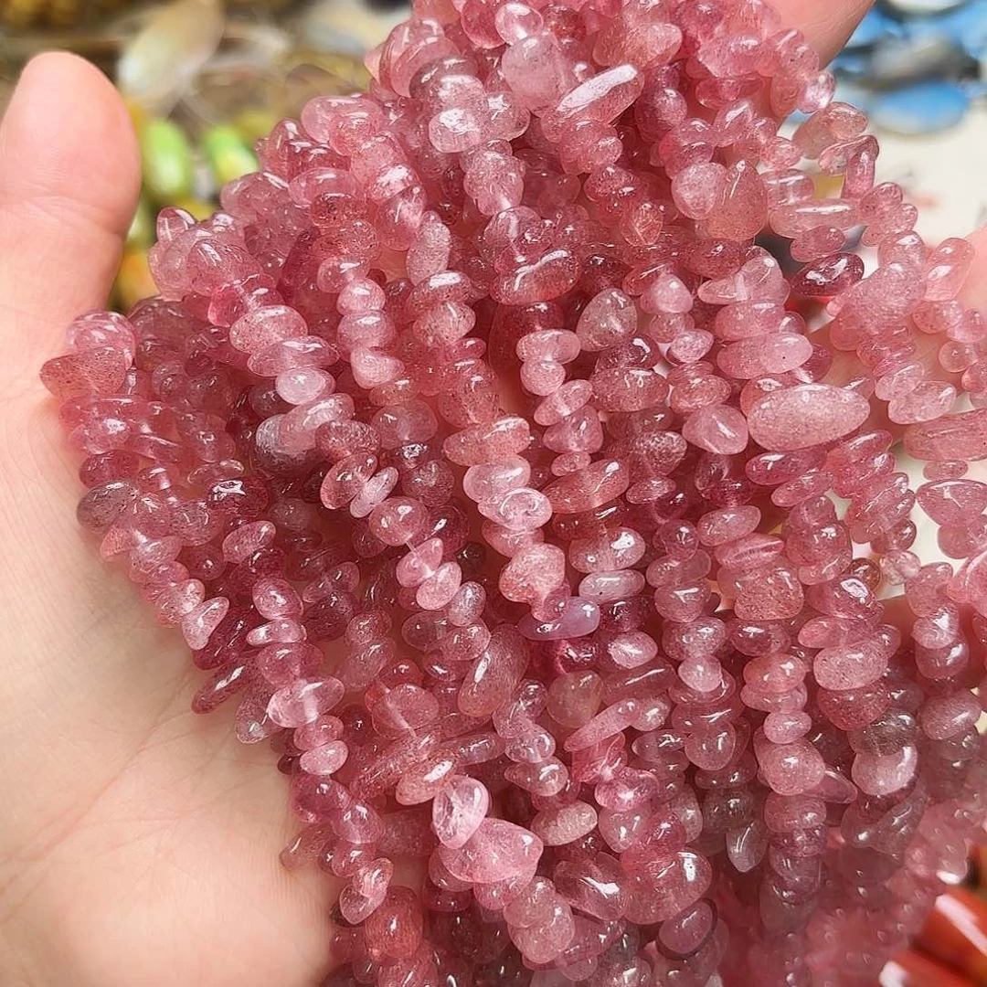 玛瑙/玉髓未镶嵌珠宝半成品草莓晶碎石一条长75-80