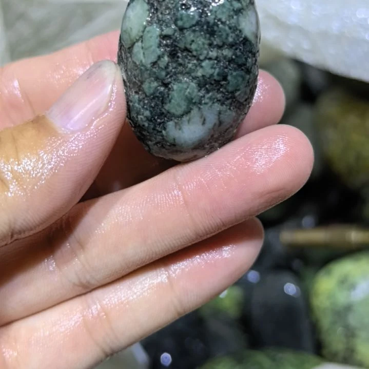 花***言木藏玉药王石原石一个