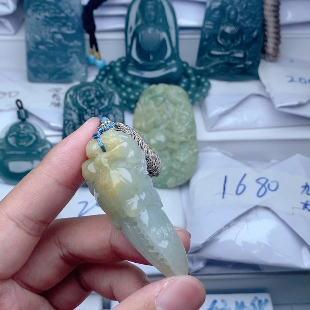 【闪购商品】颈饰未镶嵌翡翠