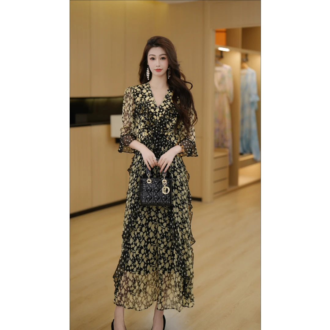 2025春新款优雅长袖轻奢温柔慵懒显瘦时尚长款气质遮肉连衣裙女