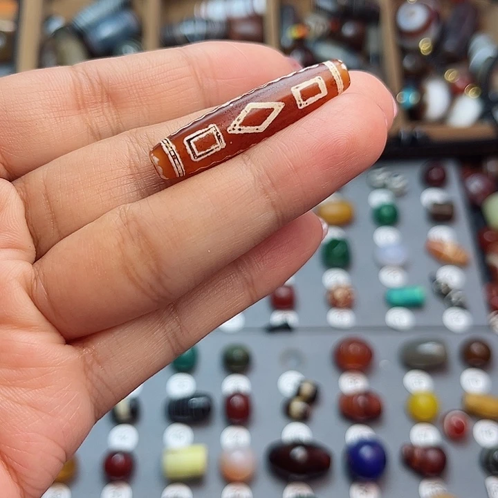 玛瑙/玉髓未镶嵌珠宝半成品S****?