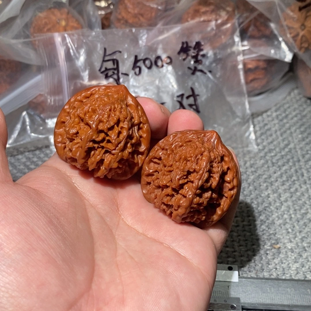 文玩核桃把件41.5满天星26