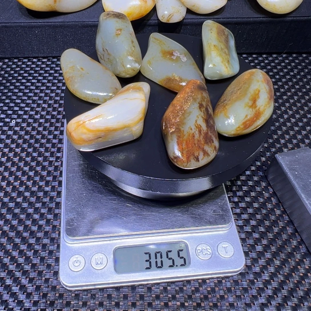 和田玉（子料）未镶嵌吊坠(不含链)305克