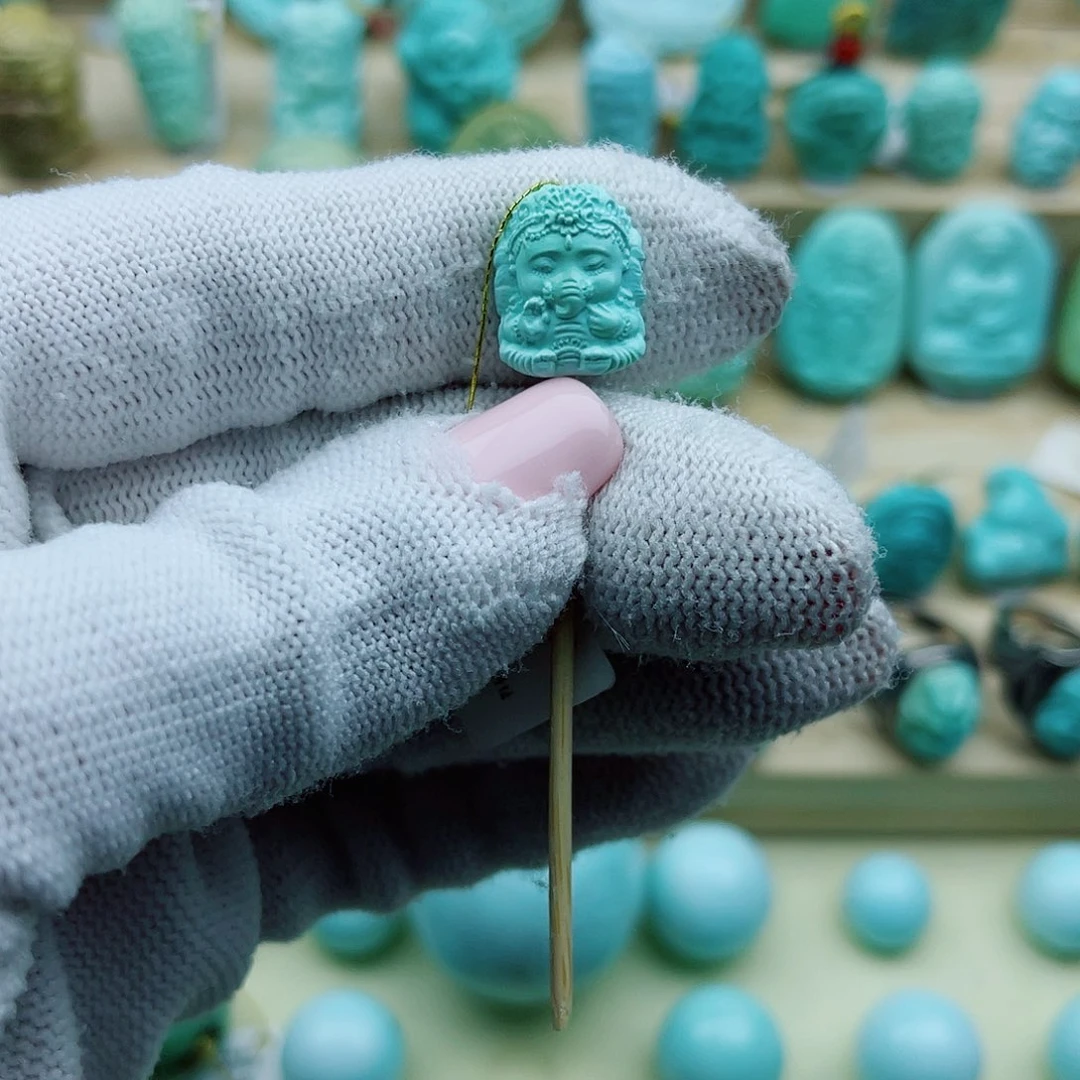 绿松石未镶嵌珠宝奇石