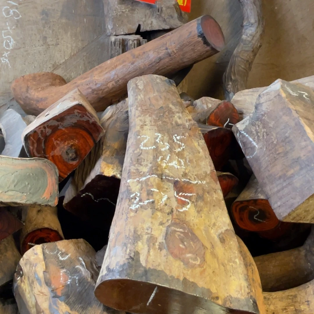 朝***东木大红酸枝原料加工打磨