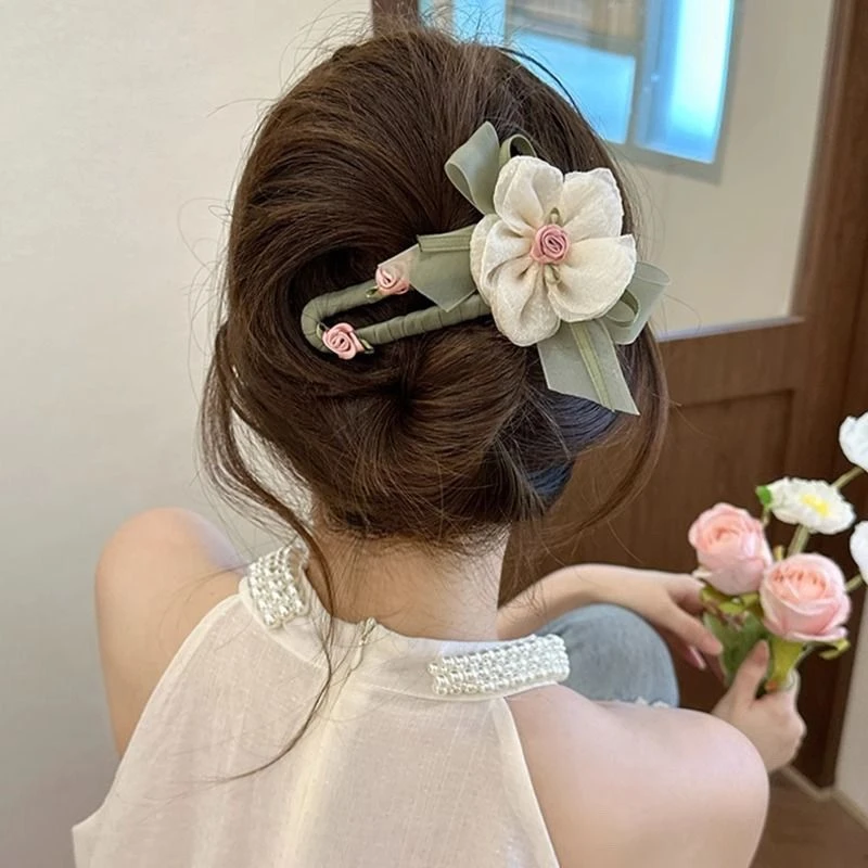 气质花朵一字抓夹女 新款高级感发夹后脑勺超仙鸭嘴夹头饰小众ins