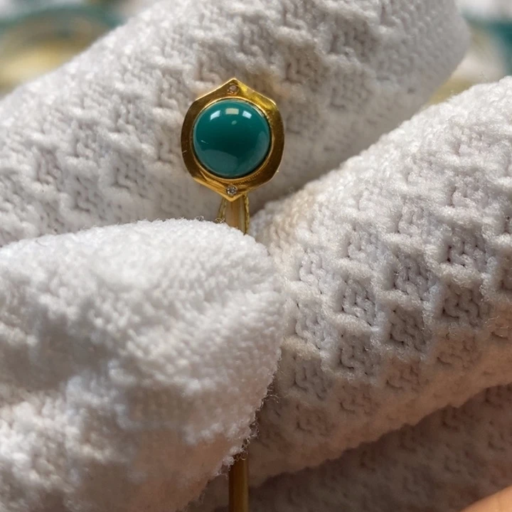 绿松石珠宝奇石18K金镶嵌