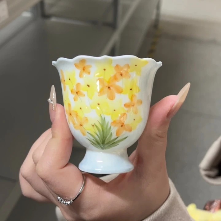 杯子。