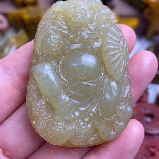 蛇纹石玉未镶嵌颈饰128