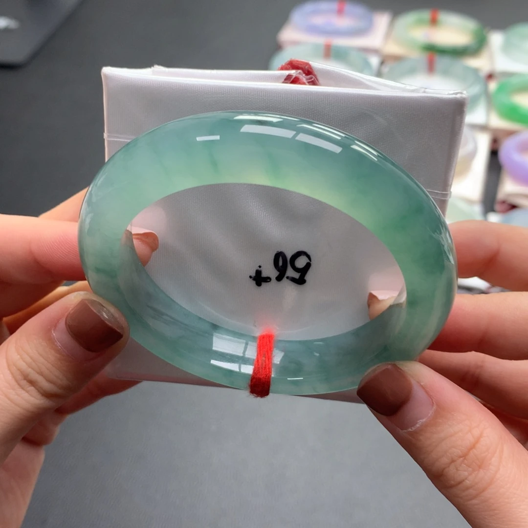 翡翠未镶嵌手镯56.8正圈 蓝绿脑袋