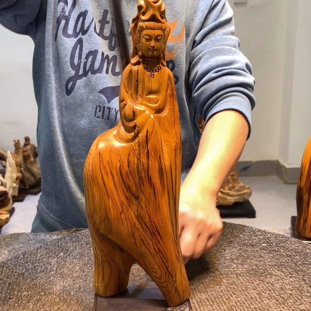 柏木（崖柏）进来点点关注
