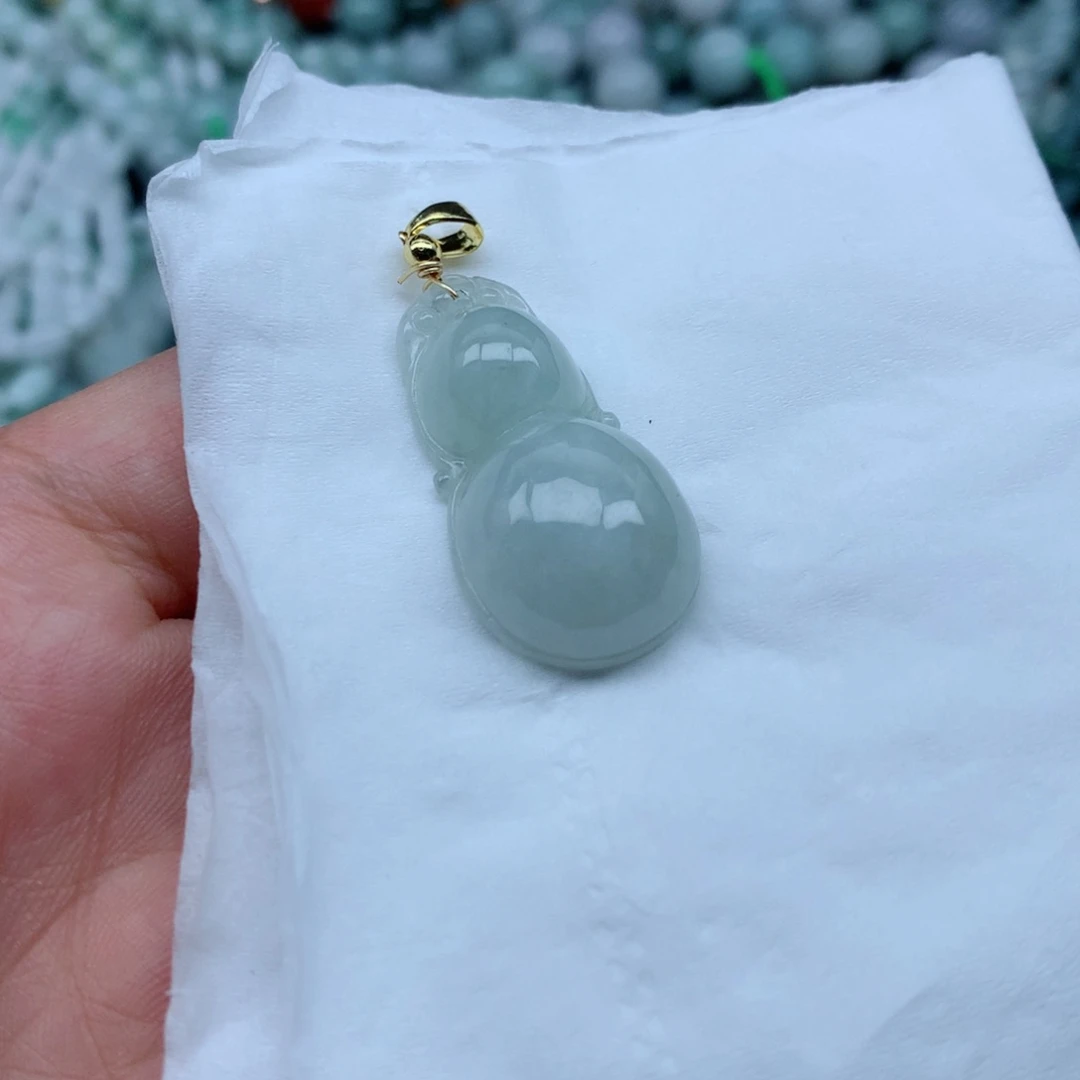 翡翠未镶嵌颈饰珠子