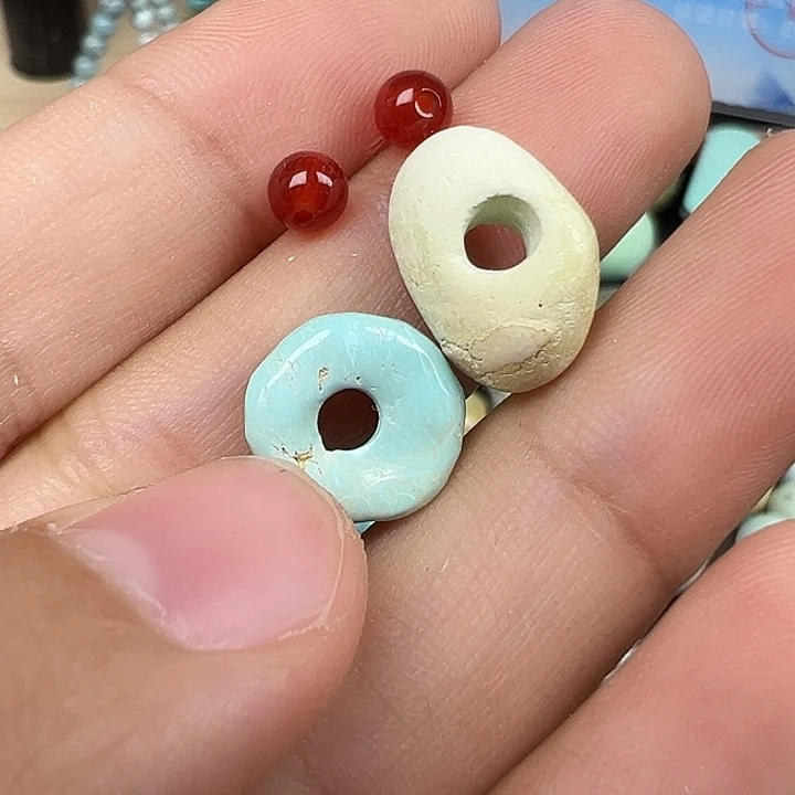 南红玛瑙未镶嵌配饰瑕疵