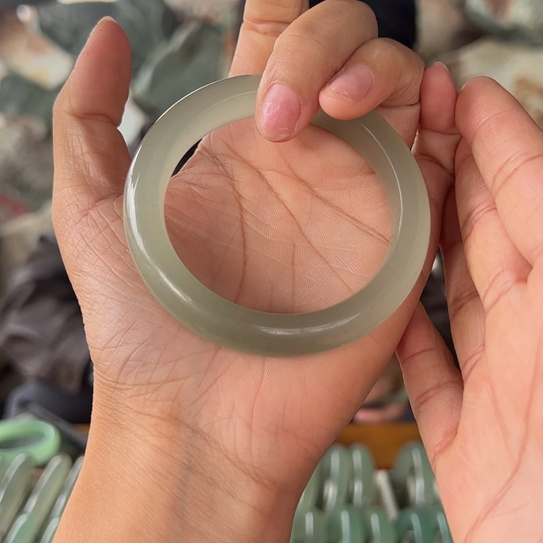 绿东陵冰晴水手镯