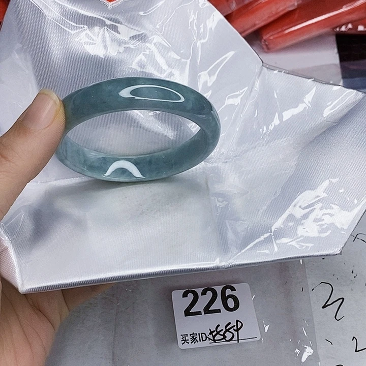翡翠未镶嵌手镯一图一物实物为准
