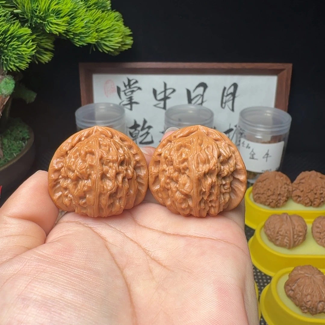 文玩核桃吊坠修打底三角白40