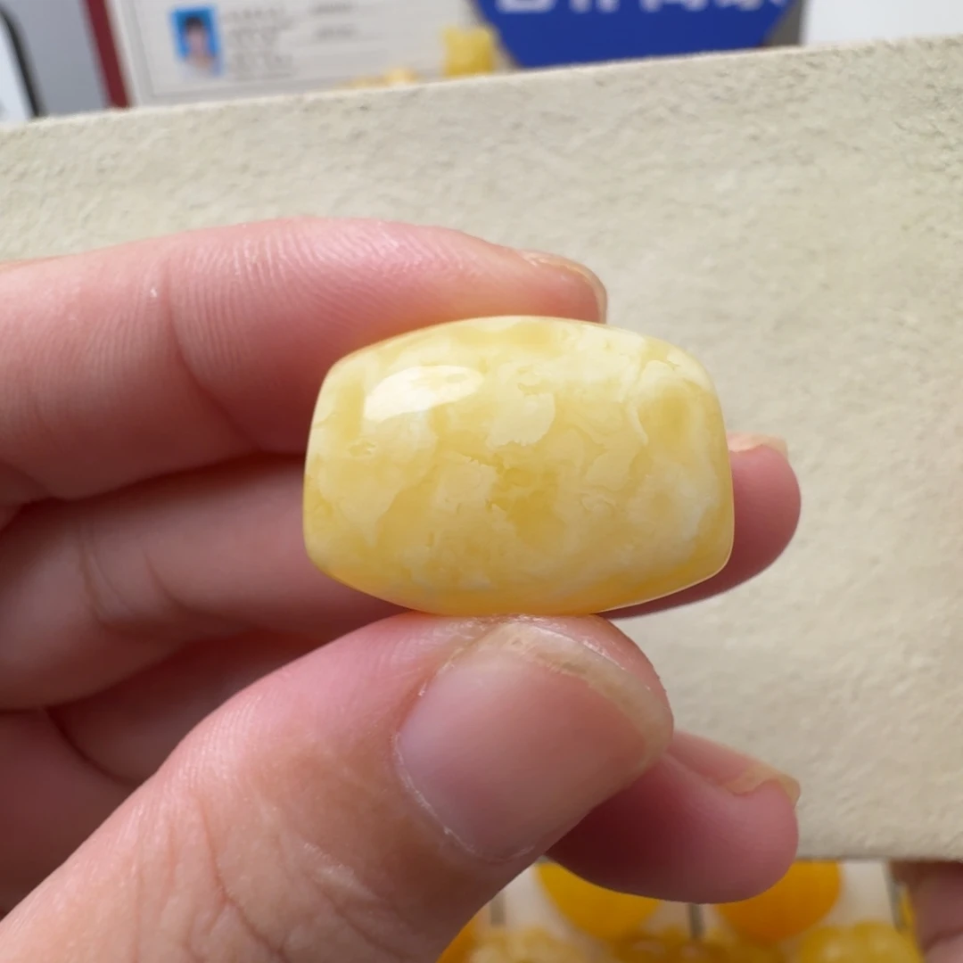 蜜蜡未镶嵌珠宝奇石超过七天不退不换