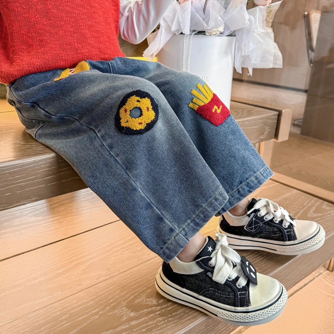 女童卡通牛仔裤春秋季新款儿童直筒休闲裤子小女孩时髦宽松长裤潮