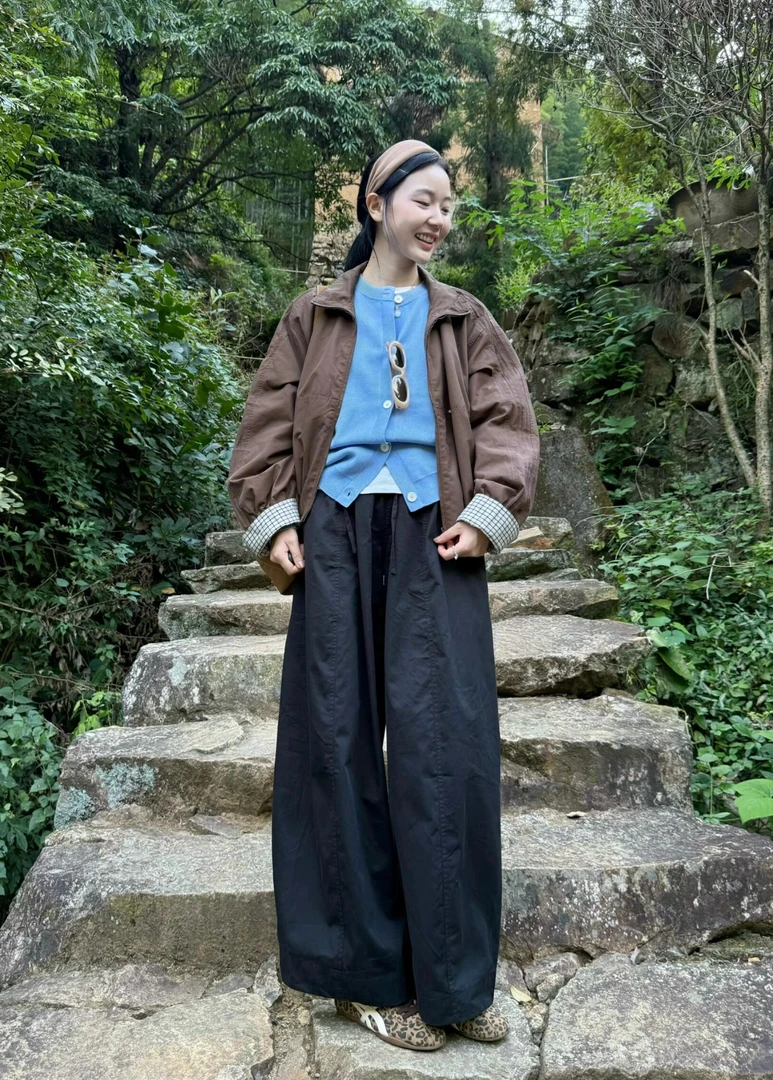 2025秋季新款韩版袖口格子撞色高级感休闲外套夹克上衣百搭阔腿裤