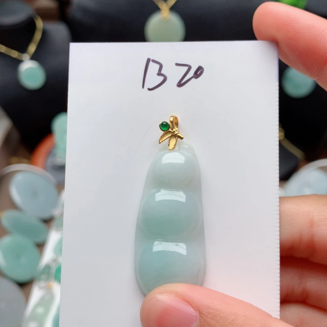 翡翠颈饰银S925镀金镶嵌吊坠