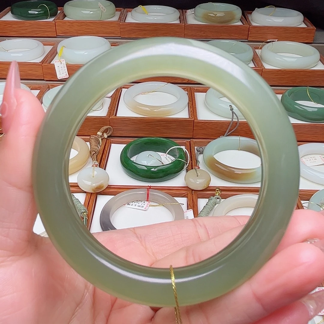 和田玉未镶嵌手镯54.9