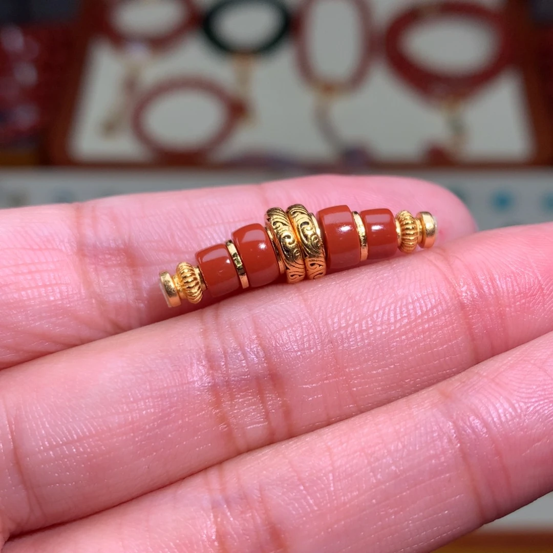 南红玛瑙颈饰未镶嵌