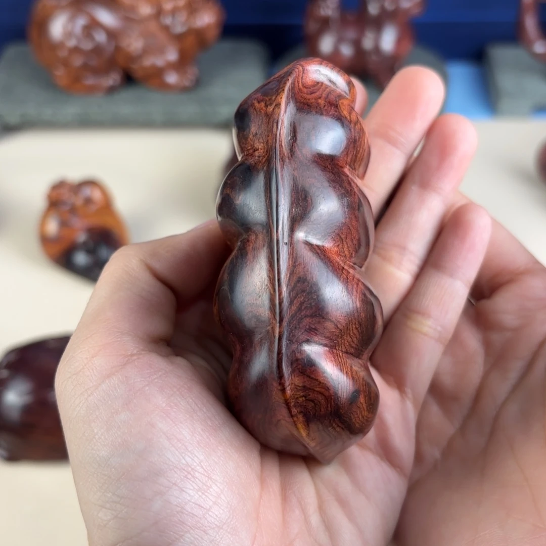 黄花梨/降香黄檀把件