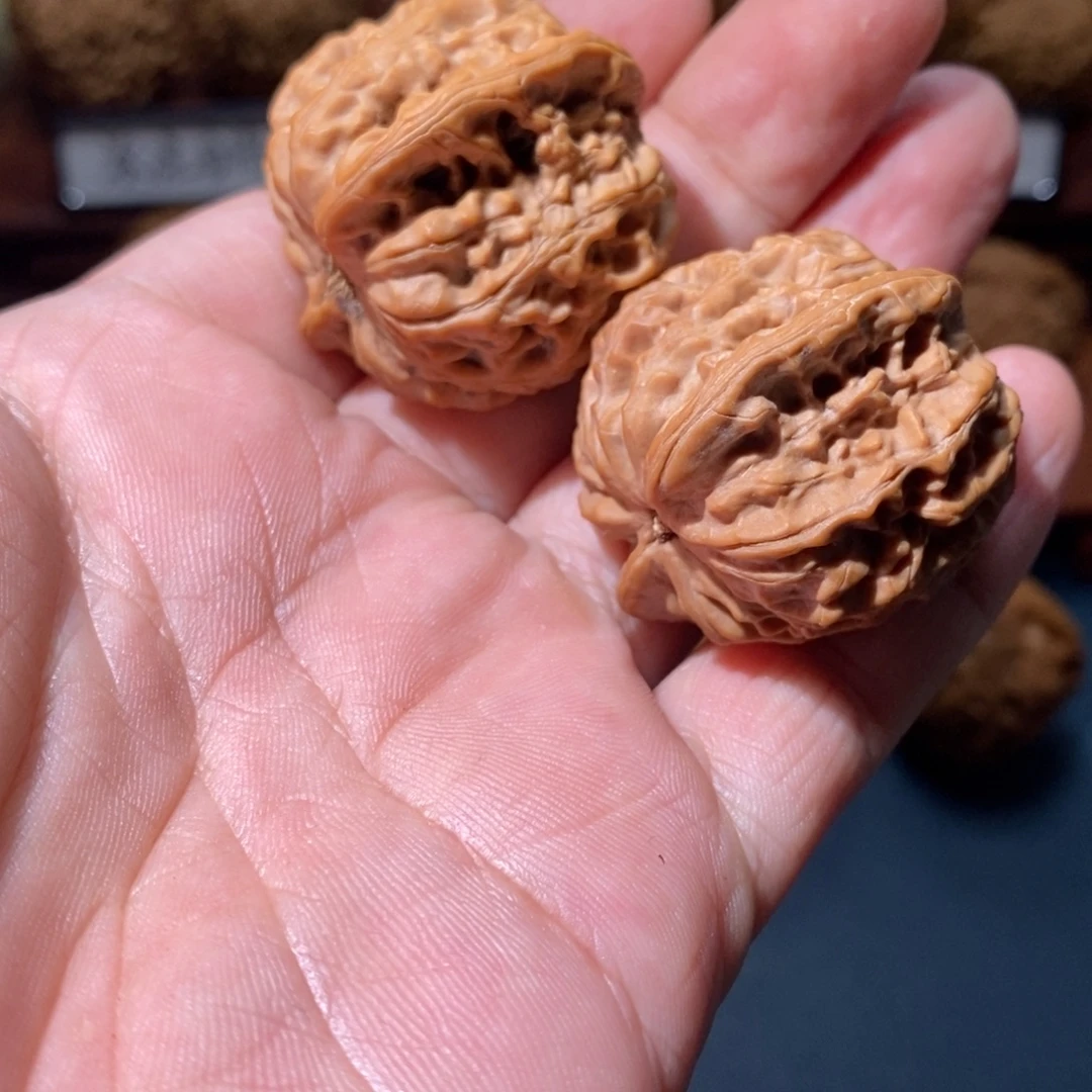 文玩核桃吊坠龙脉全品