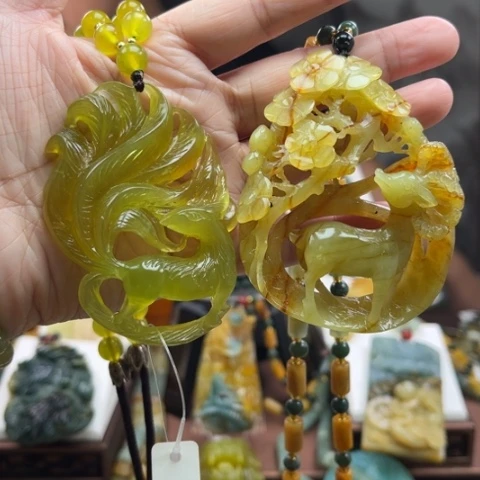 岫玉挂件未镶嵌我***欣挂件